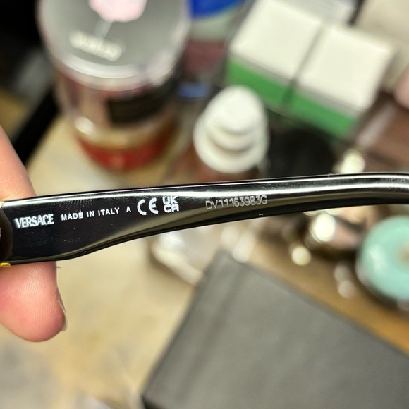 Authentic Versace Sungasses - Picture 7 of 10